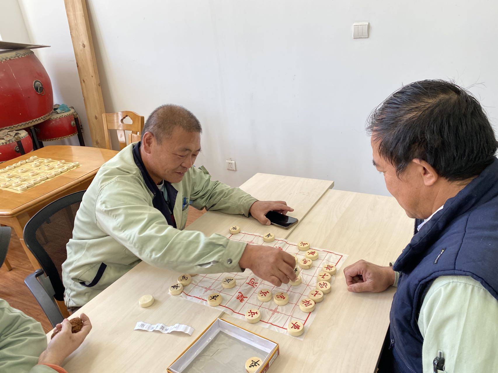 智在“棋”中 “棋”樂融融